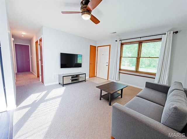 6 Fig Street 11, Sullivan, MO 63080