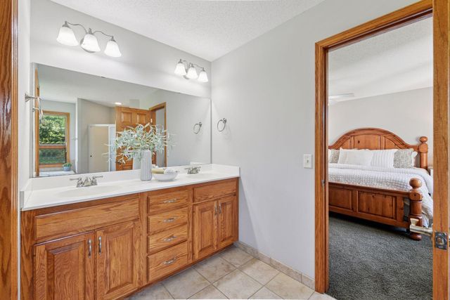 24120 Redwing Avenue, New Prague, MN 56071