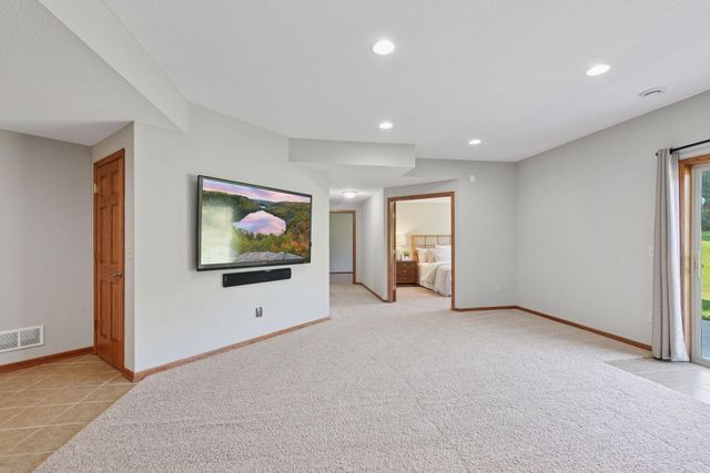 24120 Redwing Avenue, New Prague, MN 56071