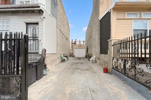 3935 N 8TH ST, Philadelphia, PA 19140