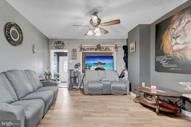 3935 N 8TH ST, Philadelphia, PA 19140