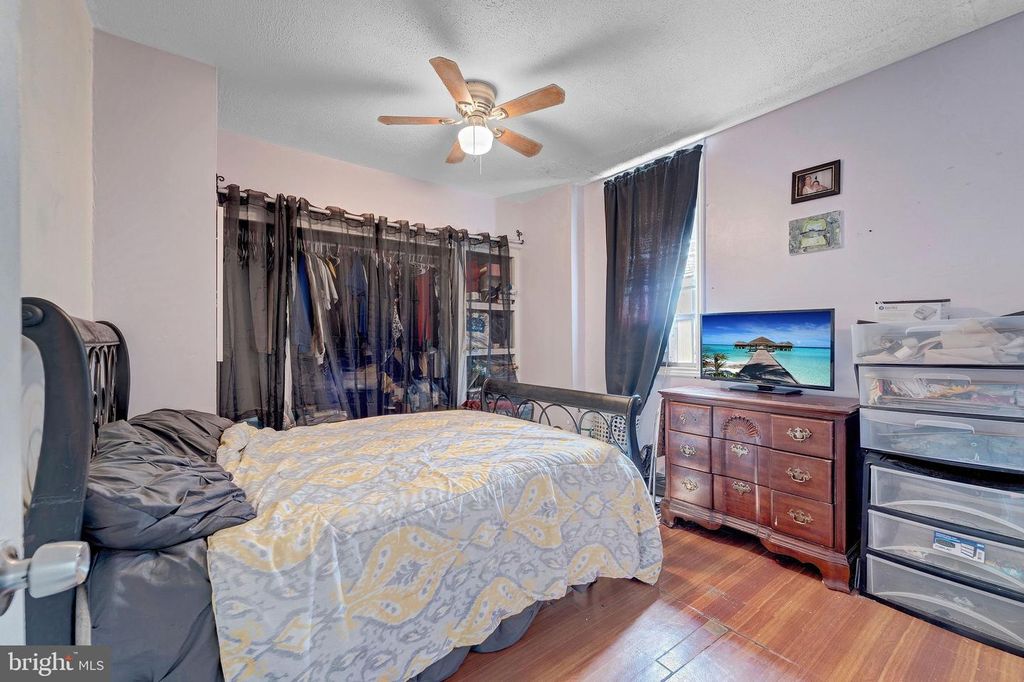 Image 19 of property listing at 3935 N 8TH ST, Philadelphia, PA 19140