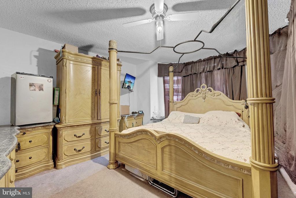 Image 22 of property listing at 3935 N 8TH ST, Philadelphia, PA 19140