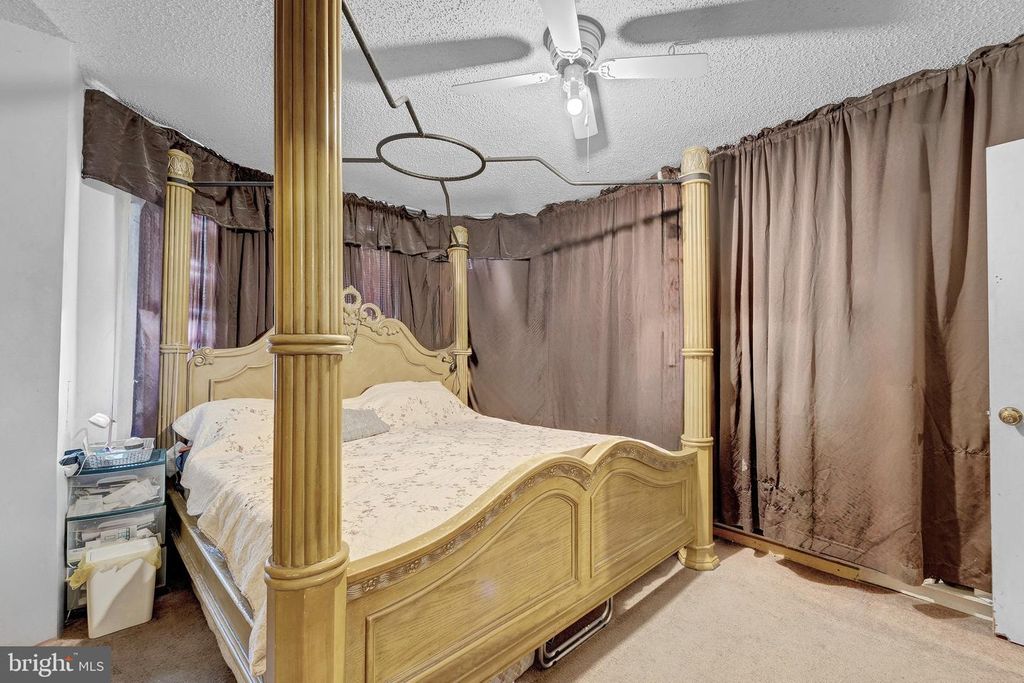 Image 23 of property listing at 3935 N 8TH ST, Philadelphia, PA 19140