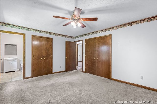 8465 Scottsville Road, Floyds Knobs, IN 47106