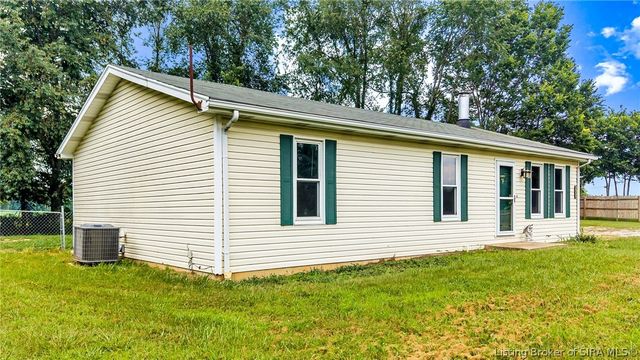 8465 Scottsville Road, Floyds Knobs, IN 47106