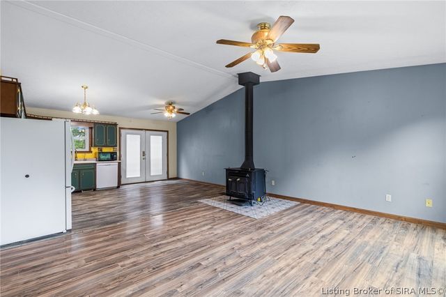 8465 Scottsville Road, Floyds Knobs, IN 47106