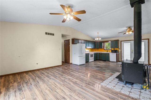 8465 Scottsville Road, Floyds Knobs, IN 47106