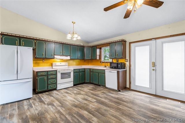 8465 Scottsville Road, Floyds Knobs, IN 47106