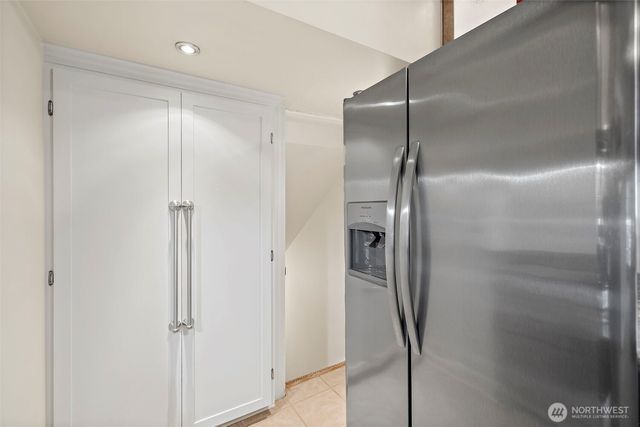 6837 S Thompson Avenue, Tacoma, WA 98408