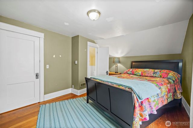 6837 S Thompson Avenue, Tacoma, WA 98408