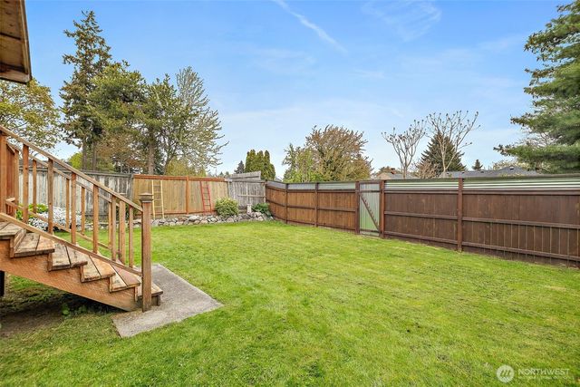 6837 S Thompson Avenue, Tacoma, WA 98408