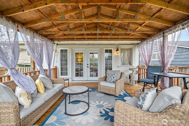 6837 S Thompson Avenue, Tacoma, WA 98408