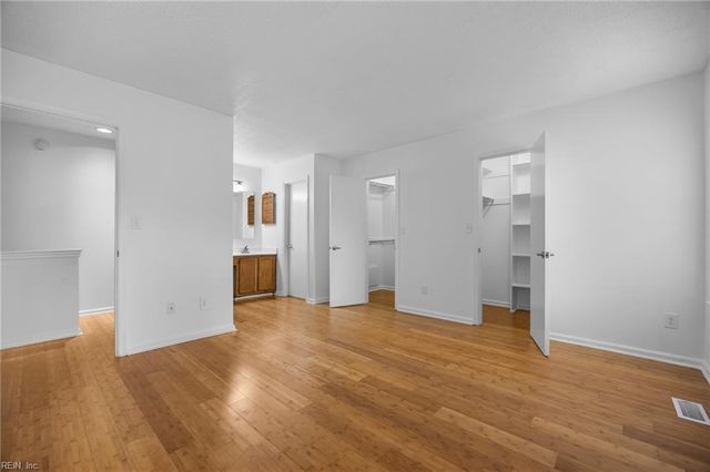 264 Ferdinand CIR, Virginia Beach, VA 23462