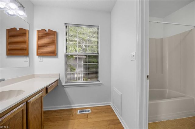 264 Ferdinand CIR, Virginia Beach, VA 23462