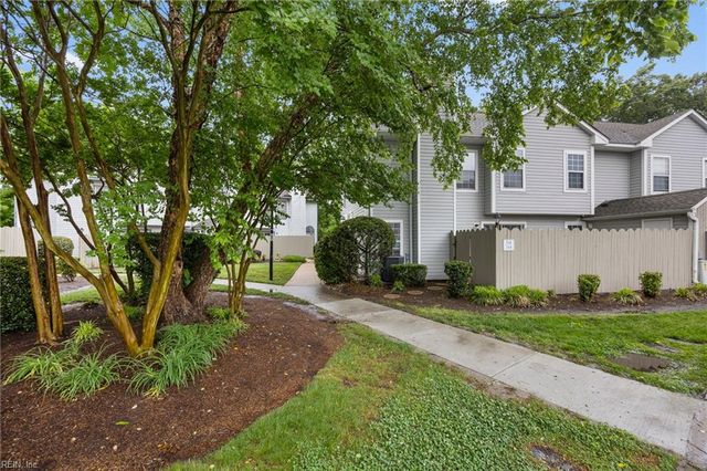 264 Ferdinand CIR, Virginia Beach, VA 23462