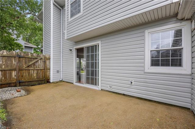 264 Ferdinand CIR, Virginia Beach, VA 23462