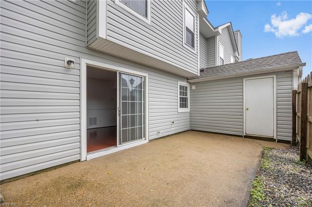 264 Ferdinand CIR, Virginia Beach, VA 23462