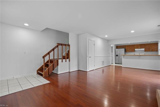 264 Ferdinand CIR, Virginia Beach, VA 23462
