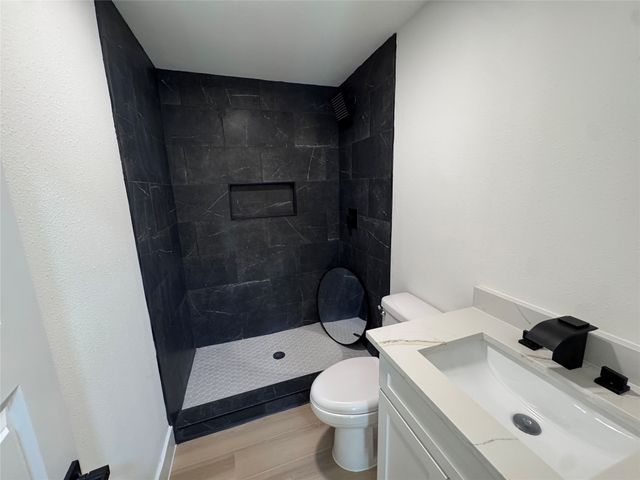 402 Tiawah Drive, Dallas, TX 75217