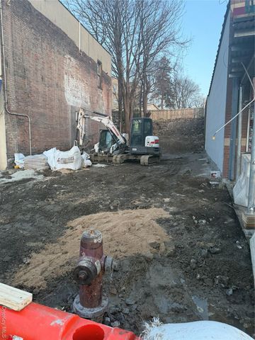 4740 White Plains Road, Bronx, NY 10470