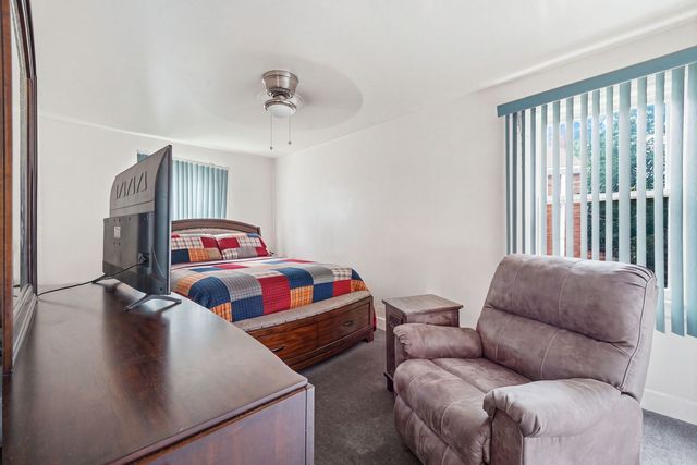 7559 S Hoyne Avenue, Chicago, IL 60620