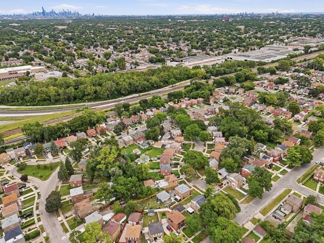 7559 S Hoyne Avenue, Chicago, IL 60620