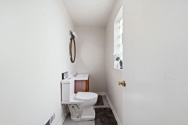 7559 S Hoyne Avenue, Chicago, IL 60620