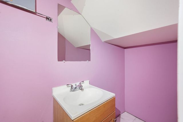 7559 S Hoyne Avenue, Chicago, IL 60620