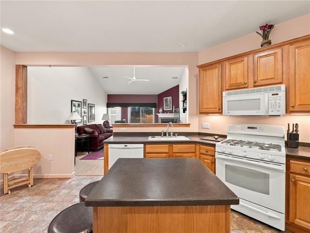 2673 Terrwood Drive West, Lower Macungie Twp, PA 18062