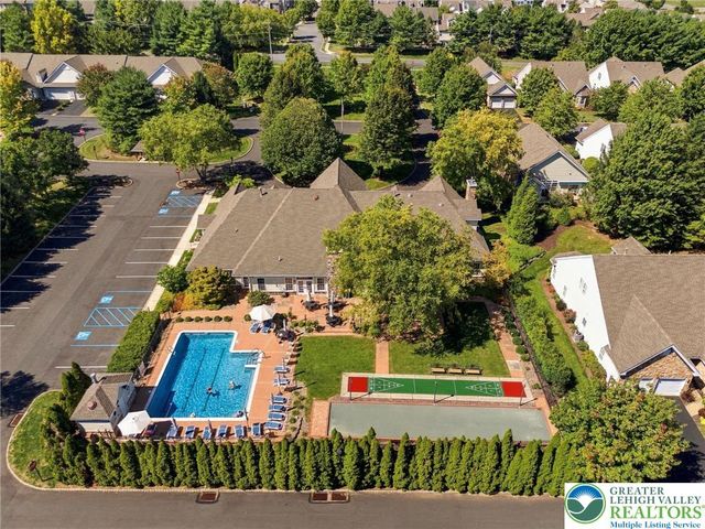 2673 Terrwood Drive West, Lower Macungie Twp, PA 18062