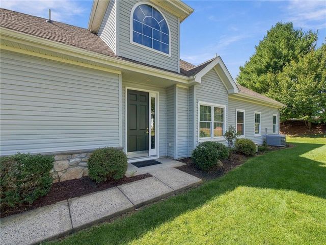 2673 Terrwood Drive West, Lower Macungie Twp, PA 18062