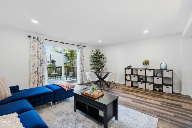 9412 Timber View Drive, Indianapolis, IN 46250