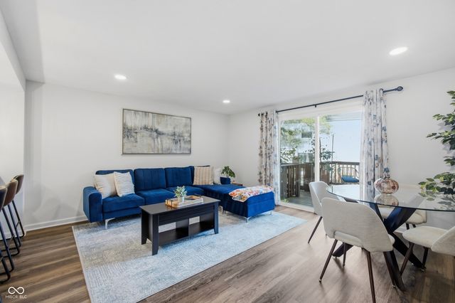 9412 Timber View Drive, Indianapolis, IN 46250
