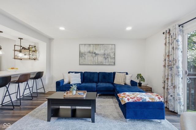 9412 Timber View Drive, Indianapolis, IN 46250