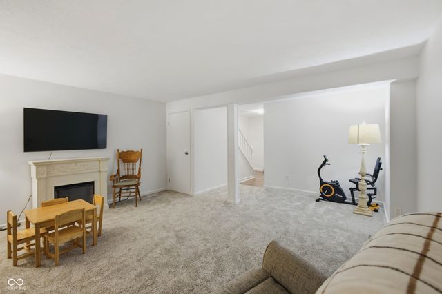 9412 Timber View Drive, Indianapolis, IN 46250