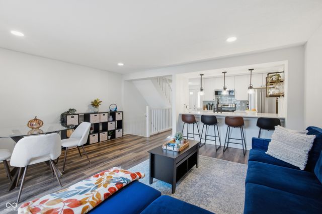 9412 Timber View Drive, Indianapolis, IN 46250