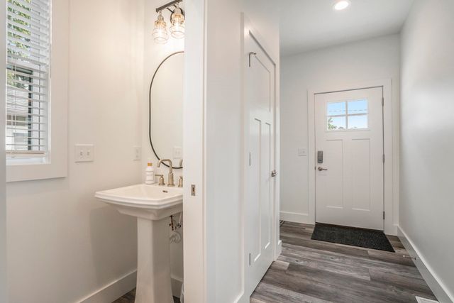 922 N Hill Street, South Bend, IN 46617