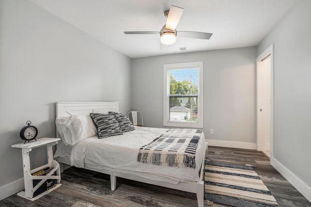 922 N Hill Street, South Bend, IN 46617