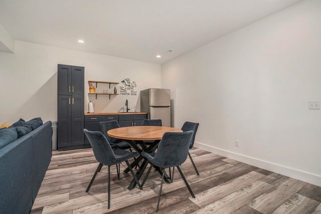 922 N Hill Street, South Bend, IN 46617