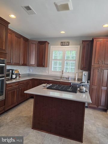 15487 GOSSOMS STORE CT, Haymarket, VA 20169