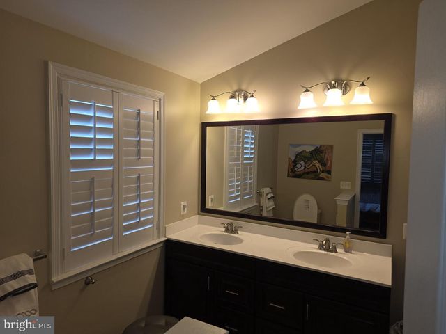 15487 GOSSOMS STORE CT, Haymarket, VA 20169