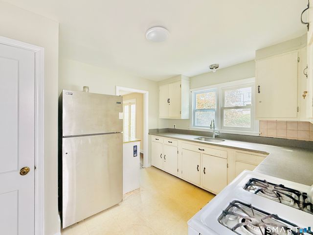 172 Hope Street, Stamford, CT 06906