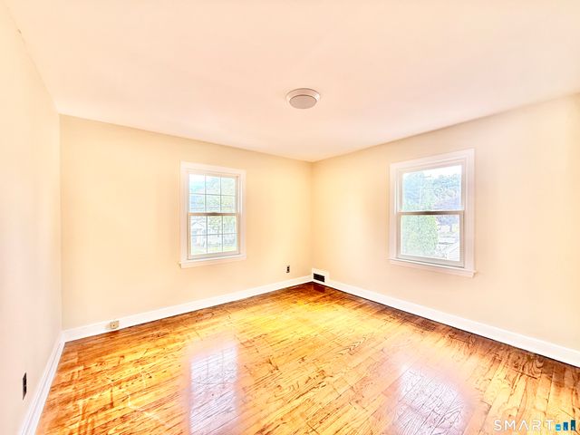 172 Hope Street, Stamford, CT 06906
