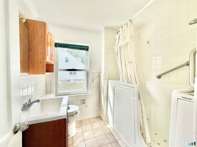 172 Hope Street, Stamford, CT 06906