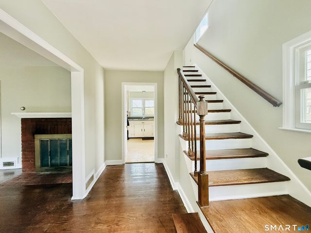 172 Hope Street, Stamford, CT 06906