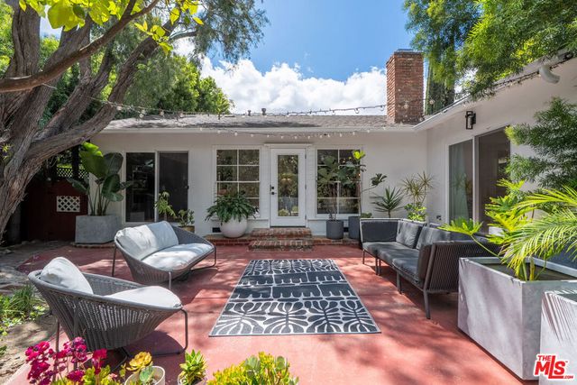 22217 Ybarra Road, Woodland Hills, CA 91364