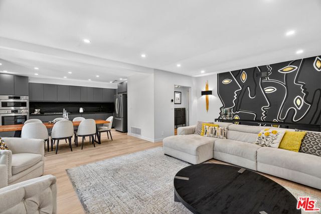 22217 Ybarra Road, Woodland Hills, CA 91364