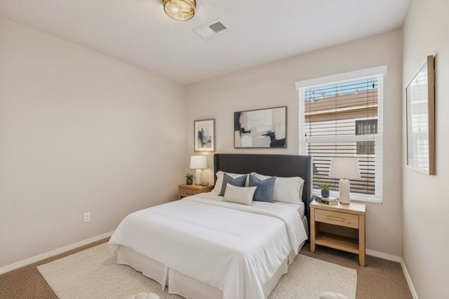 15 Tome Vista Drive, Los Lunas, NM 87031