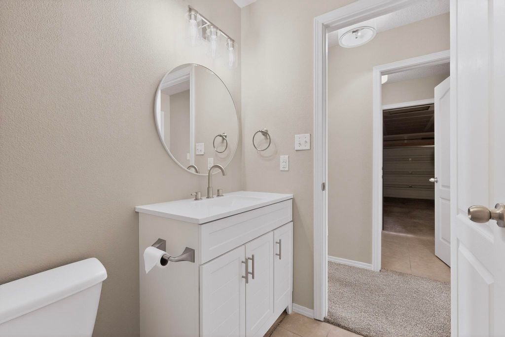 Image 26 of property listing at 15 Tome Vista Drive, Los Lunas, NM 87031